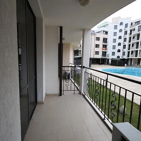 Arendoo In Avalon Daire *